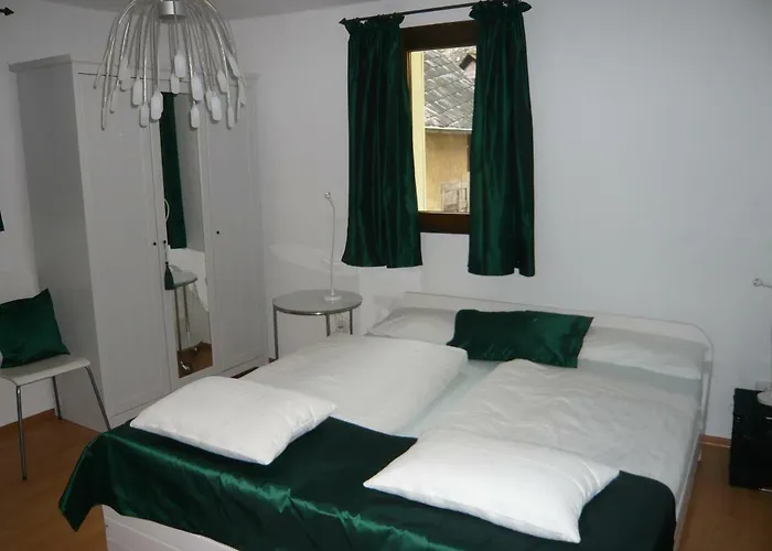 Am Weinberg Mesenich